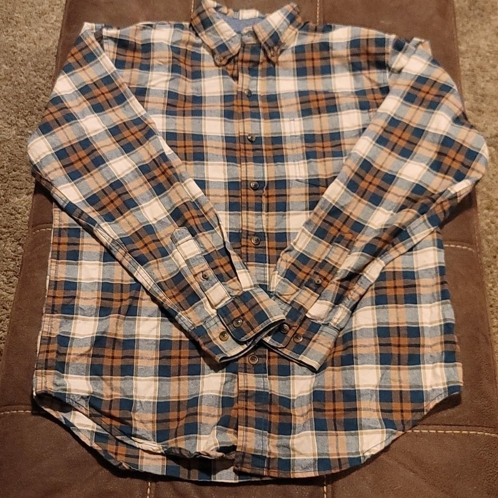 MEN'S Schmidt long sleeve button down size medium.